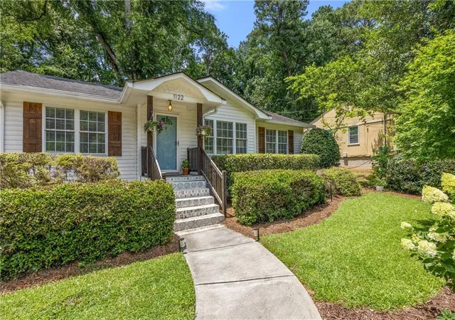 Photo 2 of Sale Pending at 1122 Shepherds Ln Ne, Atlanta, GA 30324 | MLS# 7818673 | Listing updated on 2026-08-20