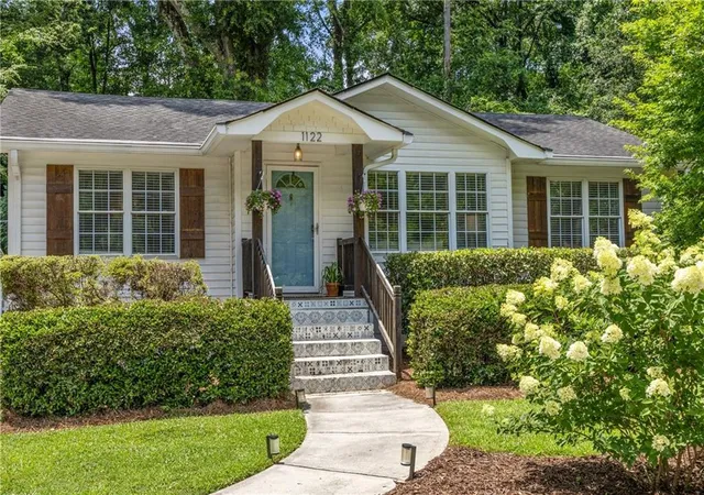 Photo 2 of Sale Pending at 1122 Shepherds Ln NE, Atlanta, GA 30324 | MLS# 7818673 | Listing updated on 2026-08-20