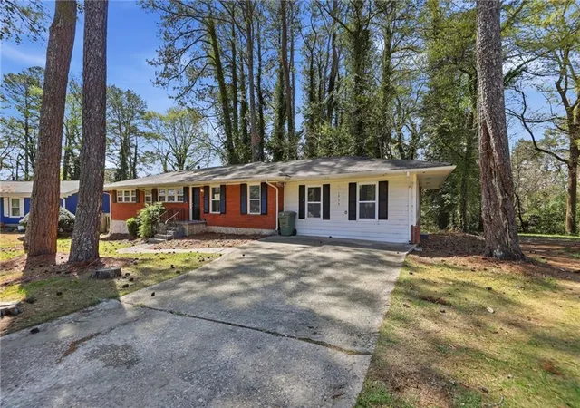 3rd image of 1939 Shepherd Cir Sw, Atlanta, GA 30311 | MLS# 7726037