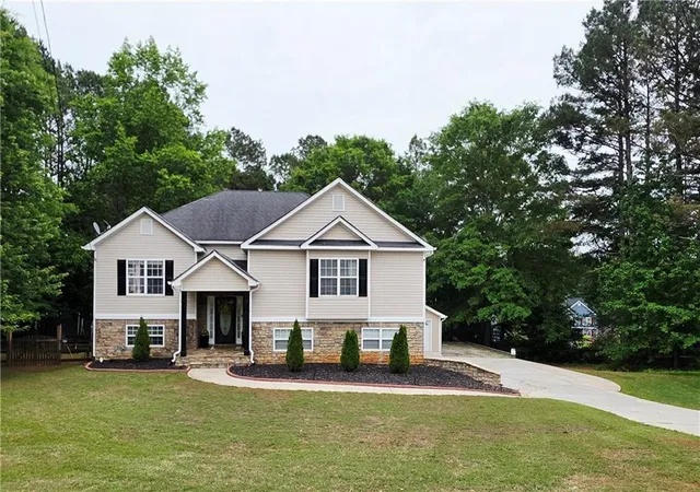 1st image of 1005 Creek Run Pl, Temple, GA 30179 | MLS# 7768140