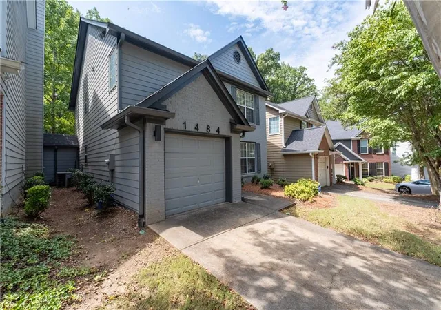 Homes for sale in Atlanta, GA | 1484 Gates Cir Se #1484, Atlanta, GA 30316 | MLS# 7777055