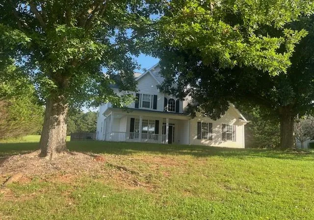 Photo 4 of Single family home for sale at 107 Meadows Dr, Senoia, GA 30276 | MLS# 7830272 | Listing updated on 2026-09-04