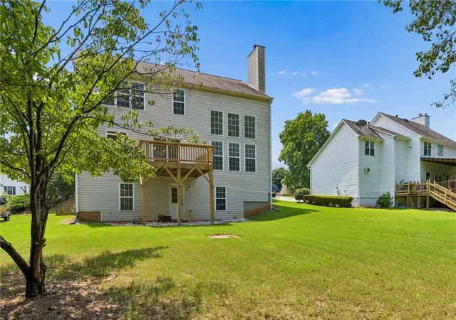 Photo 2 of Sale Pending at 1647 River Springs Way, Suwanee, GA 30024 | MLS# 7812296 | Listing updated on 2026-09-10