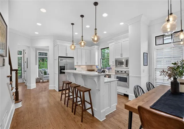 5th image of 3 Candler Grove Ct, Decatur, GA 30030 | MLS# 7780166