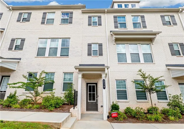 2nd image of 218 Maycrest Path, Tucker, GA 30084 | MLS# 7815568
