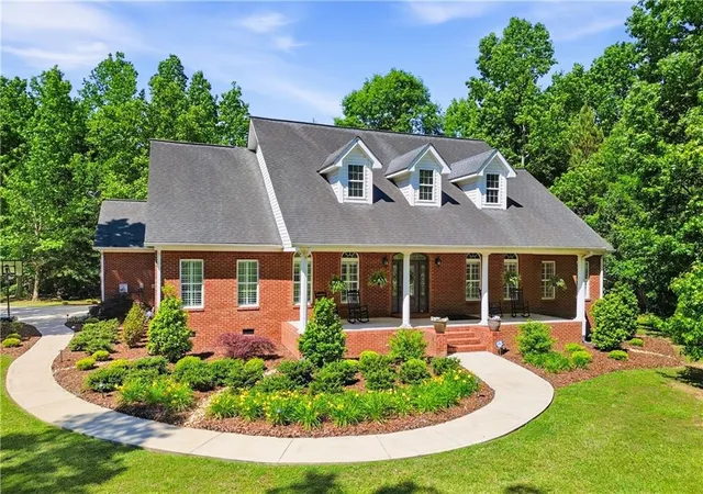 Homes for sale in Dalton, GA | 310 Gaines Rd Se, Dalton, GA 30721 | MLS# 7769652