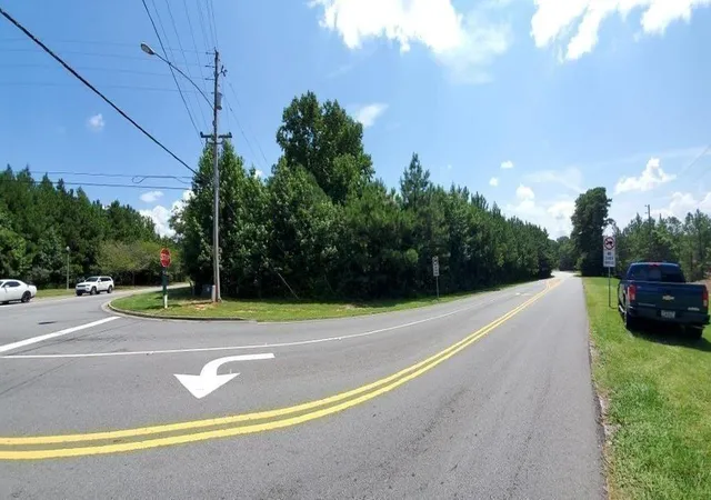 3rd image of 7875 Bohannon Rd, Fairburn, GA 30213 | MLS# 7783353