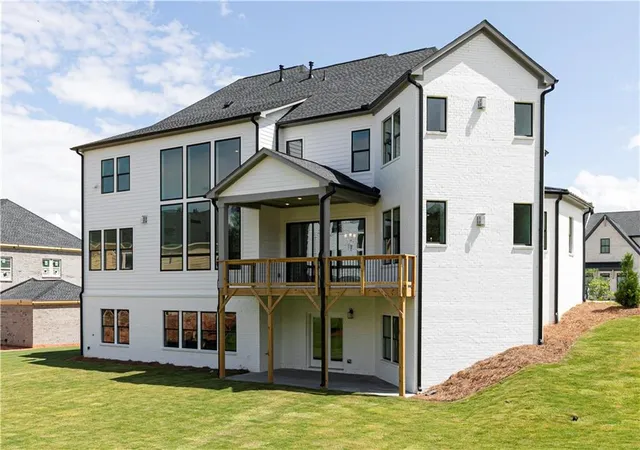 Photo 3 of Single family home for sale at 1621 Ledgestone Way, Lawrenceville, GA 30043 | MLS# 7719671 | Listing updated on 2026-09-20