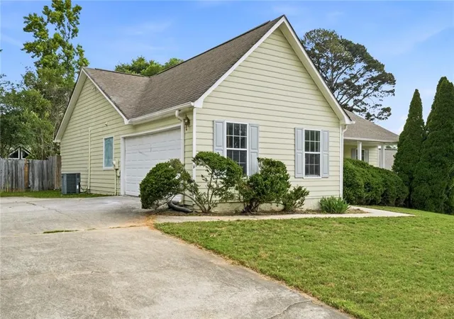 3rd image of 115 Knight Wy, Fayetteville, GA 30214 | MLS# 7773522