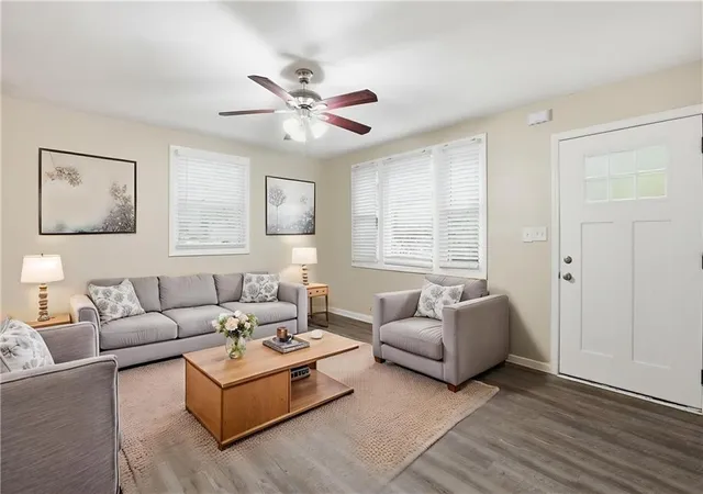 Photo 1 of Single family home for sale at 815 Bonneville Ter Nw, Atlanta, GA 30331 | MLS# 7829122 | Listing updated on 2026-10-27