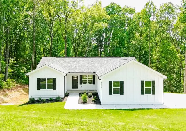 Photo 1 of Single family home for sale at 5342 Monarch Dr, Gainesville, GA 30506 | MLS# 7812603 | Listing updated on 2026-10-03