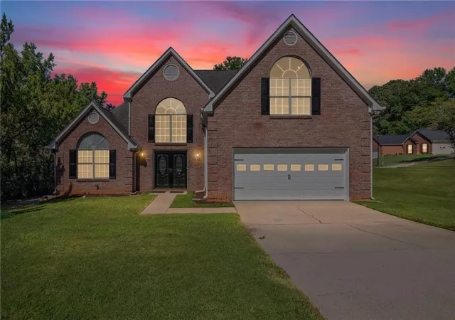 2nd image of 12189 Lauren Wy, Fayetteville, GA 30215 | MLS# 7780859