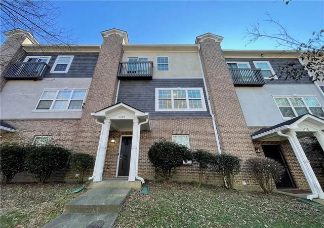 1st image of 1474 Talia Wood Cir Nw, Atlanta, GA 30314 | MLS# 7705763