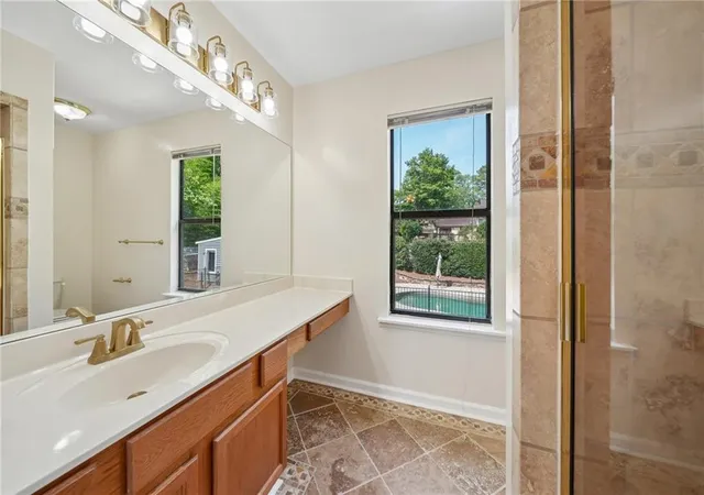 5th image of 527 Paden Dr, Lawrenceville, GA 30044 | MLS# 7800468