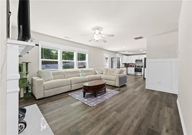 4th image of 44 Fox Creek Dr, Braselton, GA 30517 | MLS# 7823392