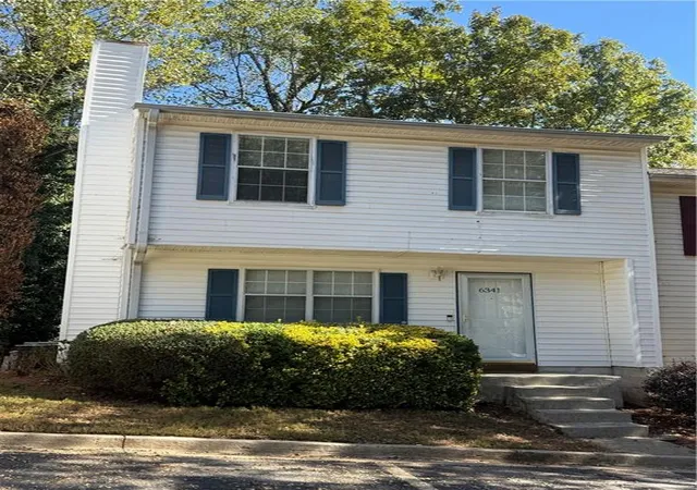 Photo 2 of Townhouse for sale at 6341 Wedgeview Dr, Tucker, GA 30084 | MLS# 7829608 | Listing updated on 2026-08-31