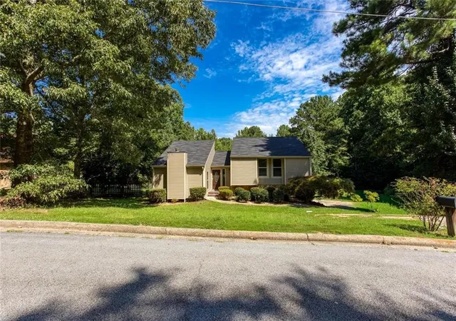 Photo 2 of Sale Pending at 1931 Brennan Way, Lithia Springs, GA 30122 | MLS# 7822779 | Listing updated on 2026-09-06