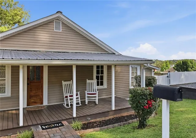2nd image of 206 Kell St, Ellijay, GA 30540 | MLS# 7789588
