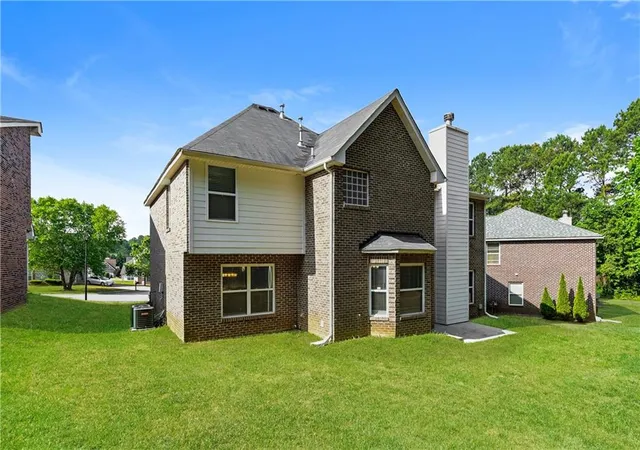 Photo 3 of Sale Pending at 626 Pipkin Dr, Mcdonough, GA 30253 | MLS# 7814542 | Listing updated on 2026-10-02