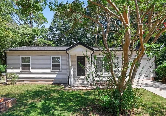 Photo 1 of Single family home for sale at 32 Westgate Park Ln, Newnan, GA 30263 | MLS# 7830213 | Listing updated on 2026-09-01