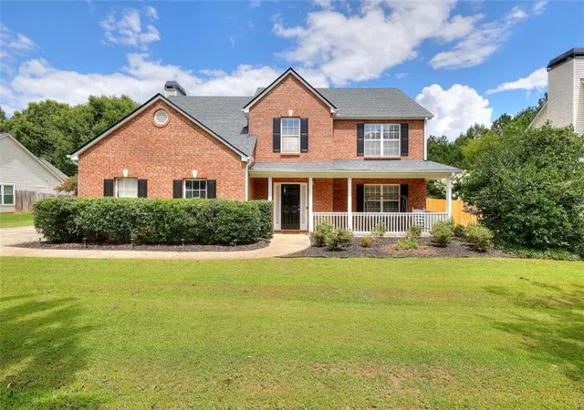Photo 2 of Sale Pending at 520 Ansley Forest Dr, Monroe, GA 30655 | MLS# 7817148 | Listing updated on 2026-10-08