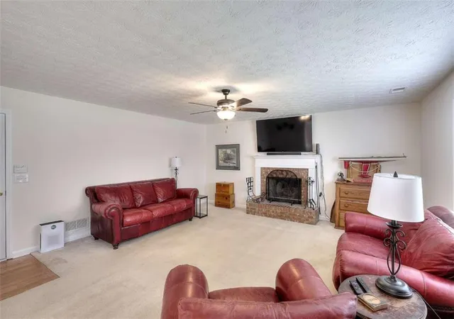 Photo 4 of Sale Pending at 520 Ansley Forest Dr, Monroe, GA 30655 | MLS# 7817148 | Listing updated on 2026-10-08