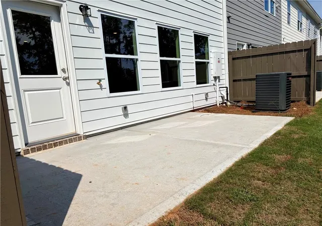 Photo 18 of Townhouse for sale at 304 Colsen Dr, Acworth, GA 30102 | MLS# 7810944 | Listing updated on 2026-09-08