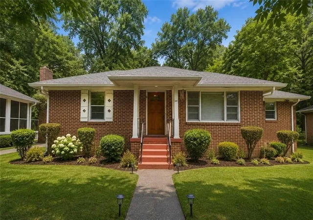 Photo 2 of Single family home for sale at 2647 Elsinore St, Atlanta, GA 30344 | MLS# 7786730 | Listing updated on 2026-09-16
