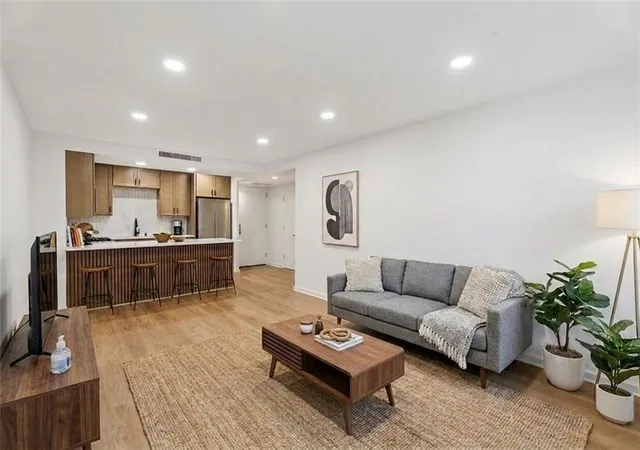 Photo 1 of Condo for sale at 2965 Pharr Ct S Nw #118, Atlanta, GA 30305 | MLS# 7822022 | Listing updated on 2026-08-31