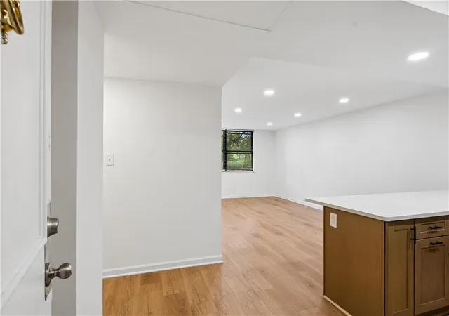 Photo 3 of Condo for sale at 2965 Pharr Ct S NW #118, Atlanta, GA 30305 | MLS# 7822022 | Listing updated on 2026-08-31