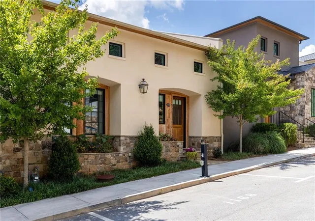 Photo 2 of Sale Pending at 1172 Lupo Loop, Palmetto, GA 30268 | MLS# 7774801 | Listing updated on 2026-09-14