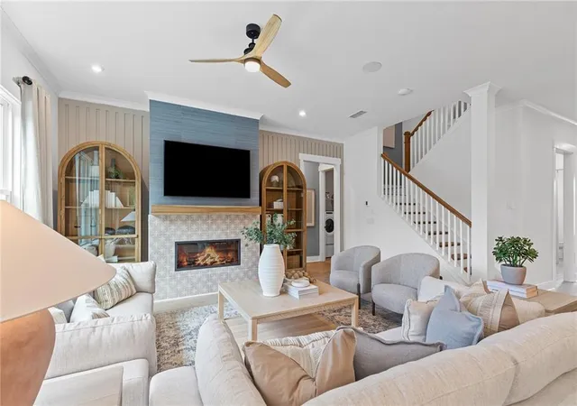 Photo 3 of Single family home for sale at 7236 Maple Brk Ln, Flowery Branch, GA 30542 | MLS# 7802260 | Listing updated on 2026-09-23
