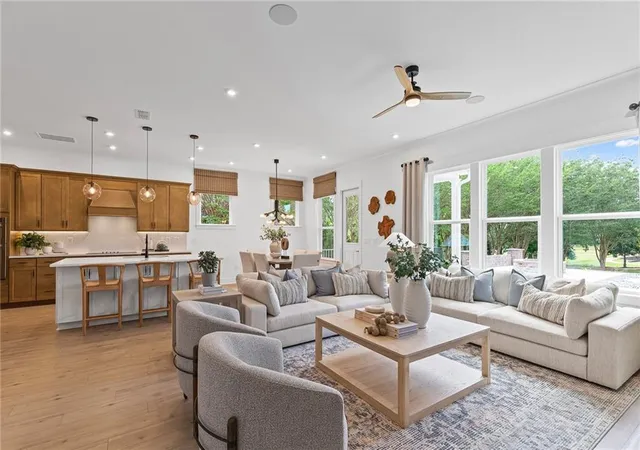 Photo 3 of Single family home for sale at 7236 Maple Brk Ln, Flowery Branch, GA 30542 | MLS# 7802260 | Listing updated on 2026-09-23