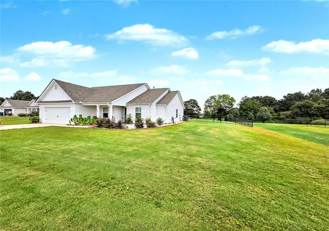 Photo 1 of Single family home for sale at 108 Creek Hvn Dr, Winterville, GA 30683 | MLS# 7818218 | Listing updated on 2026-09-10