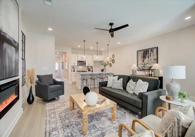 3rd image of 1935 Kinnard Aly, Kennesaw, GA 30144 | MLS# 7799509