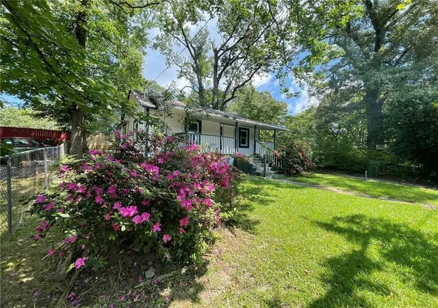 4th image of 1199 Warfield St Nw, Atlanta, GA 30318 | MLS# 7746273