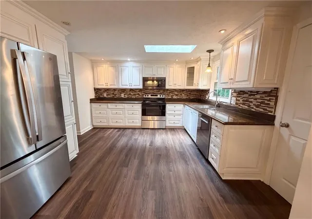 2nd image of 1346 Fairfield Dr Sw, Lilburn, GA 30047 | MLS# 7806223