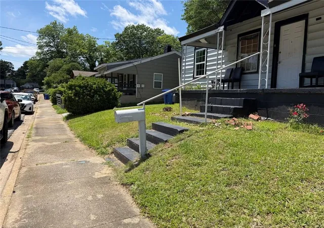 Homes for sale in Gainesville, GA | 1067 Desota St, Gainesville, GA 30501 | MLS# 7781231