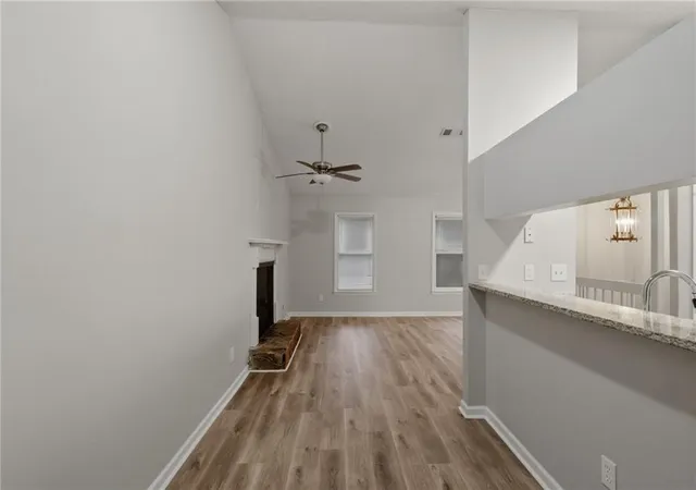 Photo 4 of Sale Pending at 5455 Fox Hvn Trl, Stone Mountain, GA 30088 | MLS# 7810120 | Listing updated on 2026-10-03
