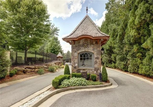 5th image of 9715 Almaviva Dr, Johns Creek, GA 30022 | MLS# 7632499