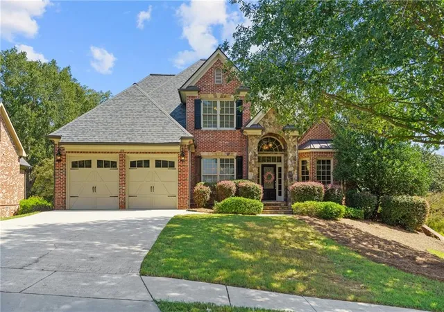 1st image of 306 Vinings Walk, Gainesville, GA 30501 | MLS# 7641132
