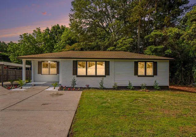 Photo 3 of Single family home for sale at 1971 Anderson Ml Rd, Austell, GA 30106 | MLS# 7779209 | Listing updated on 2026-09-29