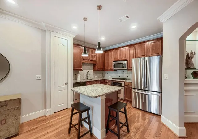 2nd image of 2300 Peachford Rd #3209, Atlanta, GA 30338 | MLS# 7773301