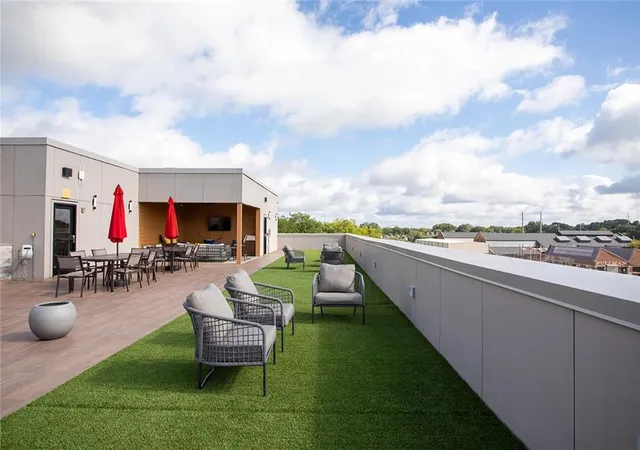 Listing Photo 2 - Condo for sale in building located at 112 Rogers St Ne, Atlanta, GA 30317 - Unit #204