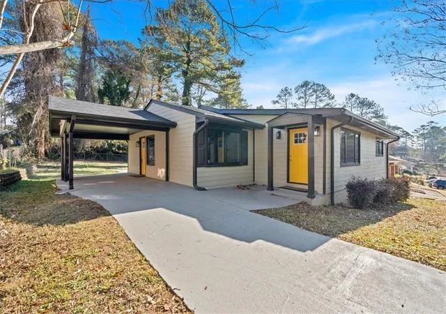 2nd image of 2142 Cloverdale Dr Se, Atlanta, GA 30316 | MLS# 7494727