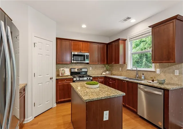 3rd image of 1511 Justine Wy Se, Mableton, GA 30126 | MLS# 7791626
