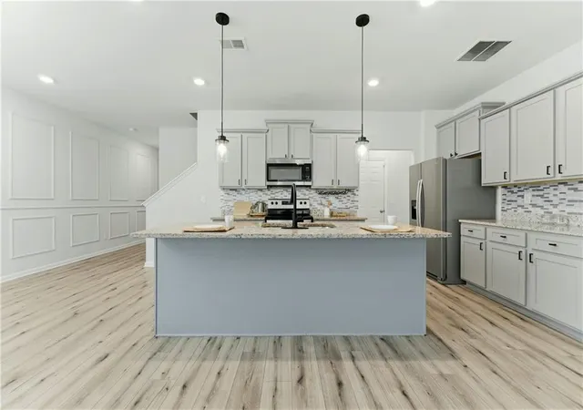 4th image of 7492 Knoll Hollow Rd, Lithonia, GA 30058 | MLS# 7790936