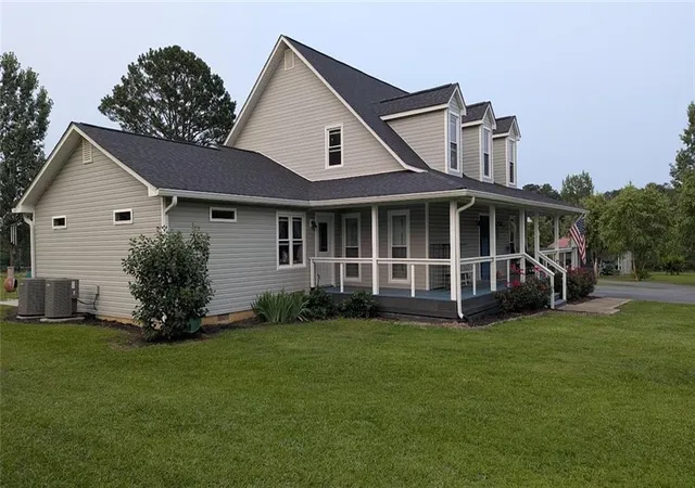 Photo 3 of Single family home for sale at 500 Coleman Ml Rd, Carrollton, GA 30116 | MLS# 7715265 | Listing updated on 2026-10-07