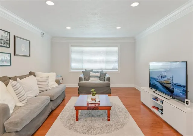 Townhouse at 115 Biscayne Dr Nw #F8, Atlanta, GA 30309 | MLS# 6519507 | | Sold on 2019-04-22