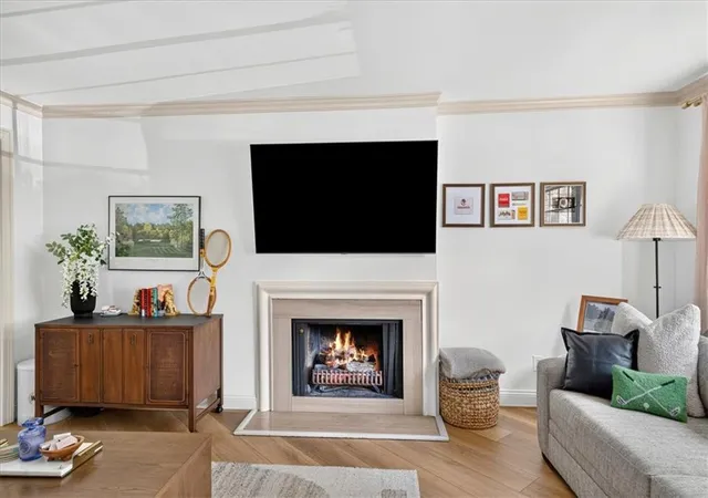 Photo 3 of Sale Pending at 5400 Roswell Rd #O5, Sandy Springs, GA 30342 | MLS# 7813771 | Listing updated on 2026-09-03